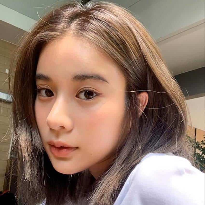 ยกมุมปากแบบเกาหลี
