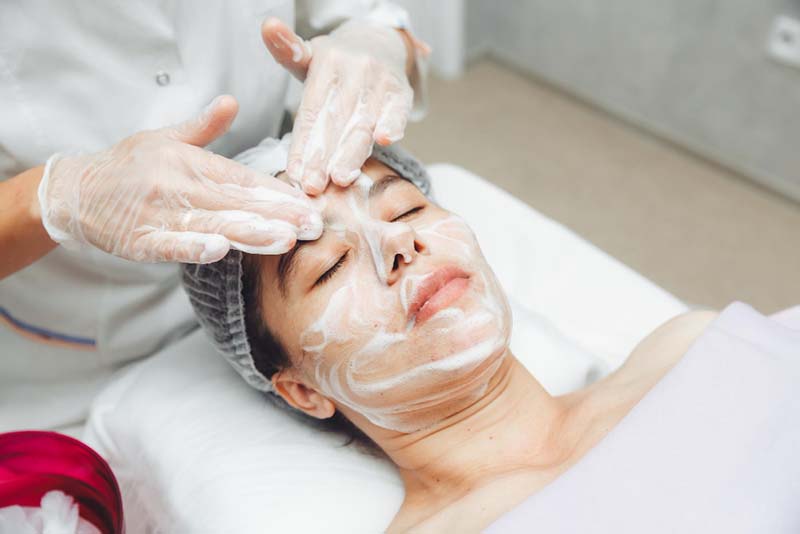 7 วิธีทําให้หน้าใส ไร้สิว วิธีไหนช่วยให้ผิวกระจ่างใสแบบธรรมชาติ และได้ผลจริง 7 วิธีทําให้หน้าใส ไร้สิว วิธีไหนช่วยให้ผิวกระจ่างใสแบบธรรมชาติ และได้ผลจริง