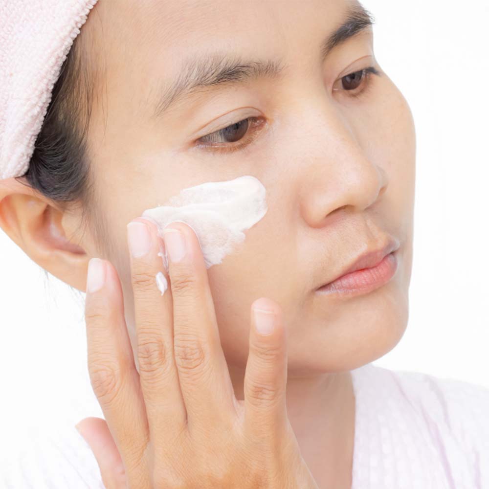 7 วิธีทําให้หน้าใส ไร้สิว วิธีไหนช่วยให้ผิวกระจ่างใสแบบธรรมชาติ และได้ผลจริง 7 วิธีทําให้หน้าใส ไร้สิว วิธีไหนช่วยให้ผิวกระจ่างใสแบบธรรมชาติ และได้ผลจริง